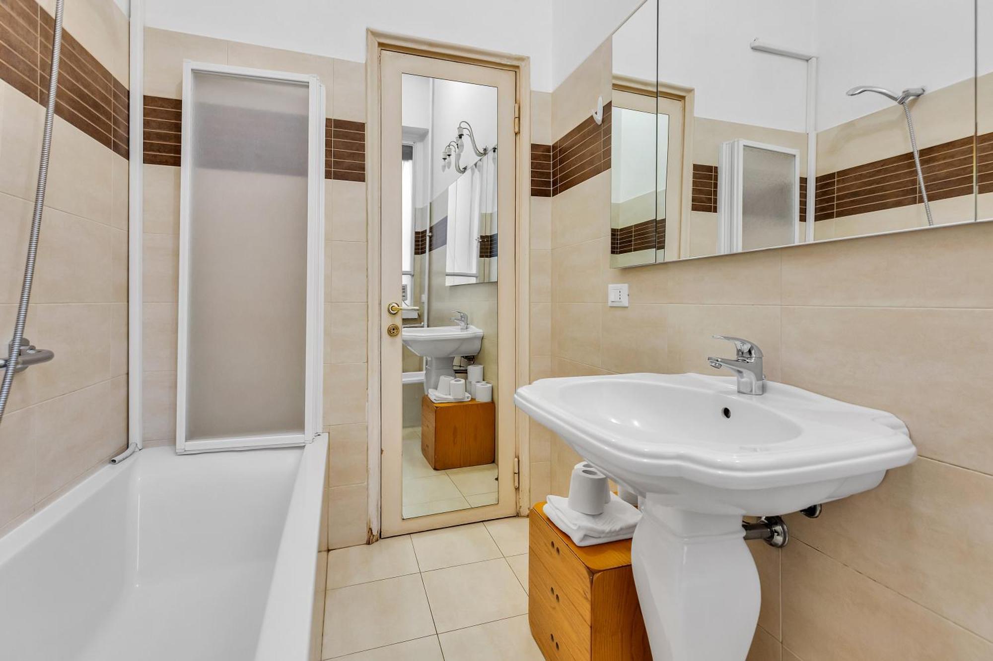 Appartamento Pacini - Affitti Brevi Italia ミラノ エクステリア 写真